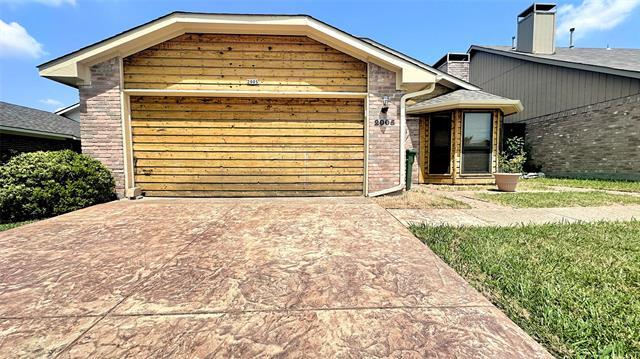 Primary Photo - 2005 Verlaine Dr