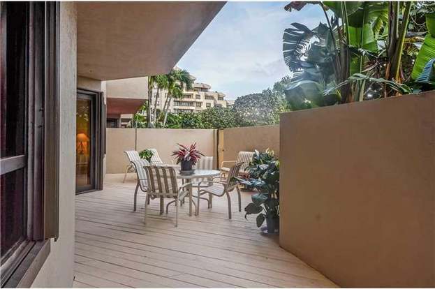 Building Photo - 251 Crandon Blvd