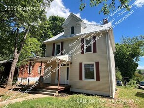 Building Photo - 2016 Sanford Ave SW