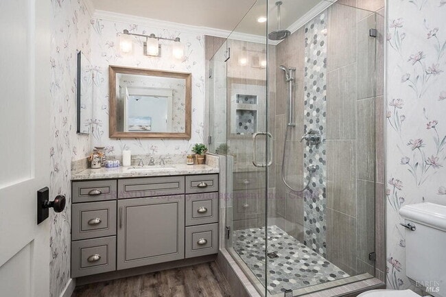 Building Photo - 4 Belle Ave