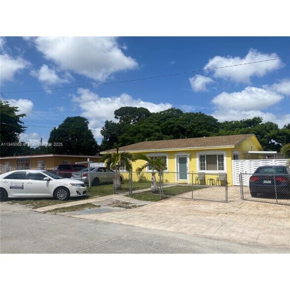 Primary Photo - 10440 NW 28th Ct