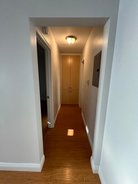 Building Photo - 3600 Roderick Rd