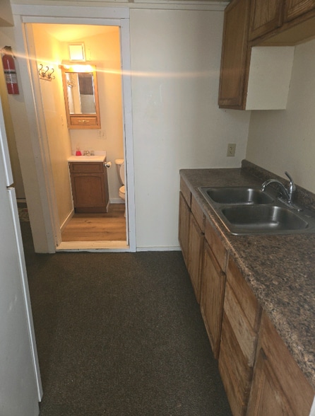 Building Photo - 920 Broadway St