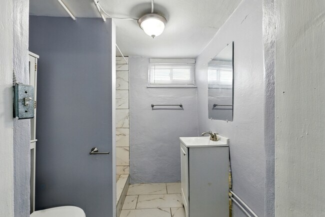 Building Photo - 336 Magnolia Ter