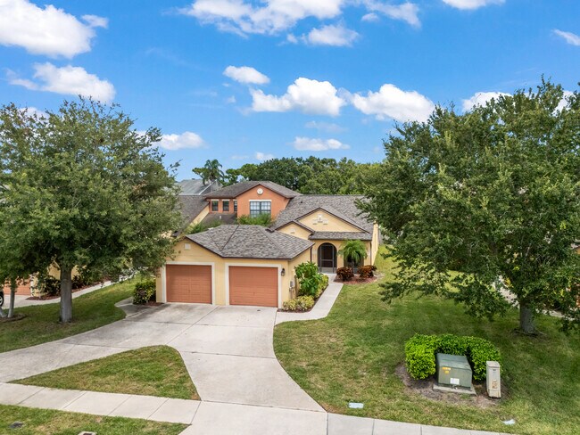 Building Photo - 890 Luminary Cir