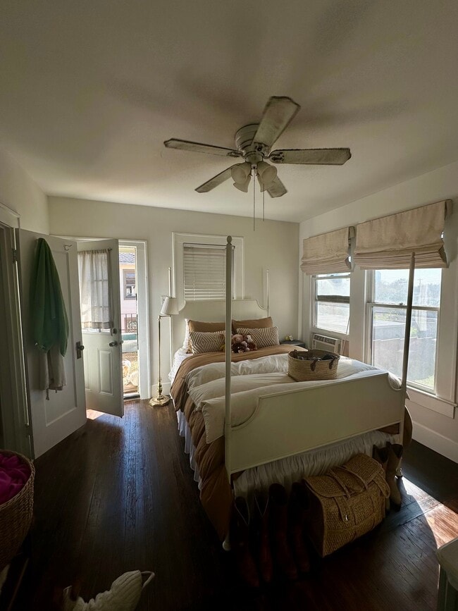 Building Photo - 1 bed 1 bath available for 2026!