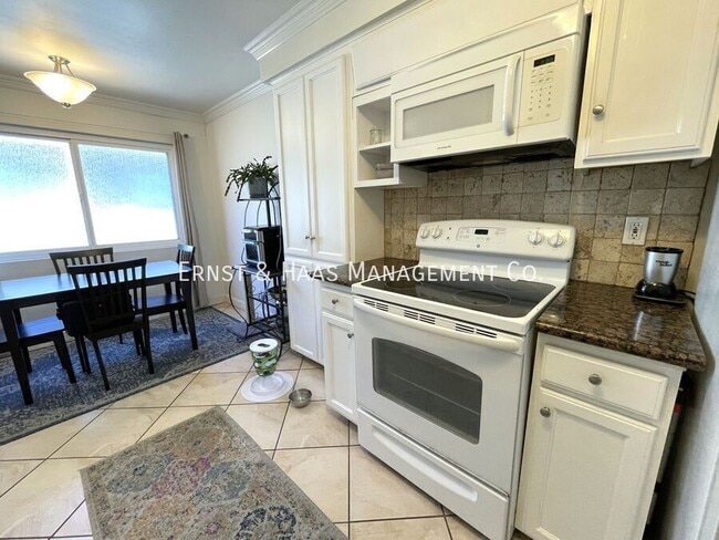 Building Photo - 3452 Elm Ave