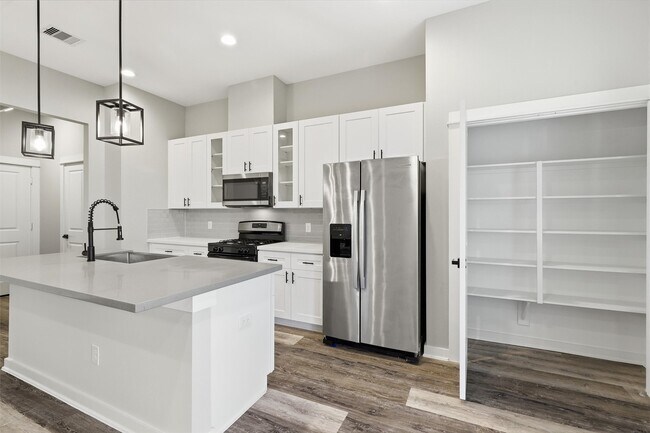 Building Photo - 417 Stonework Sage Ln