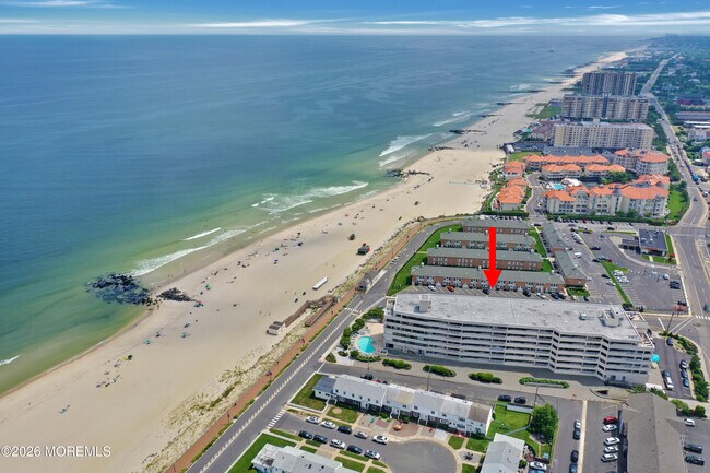 Building Photo - 525 Ocean Blvd