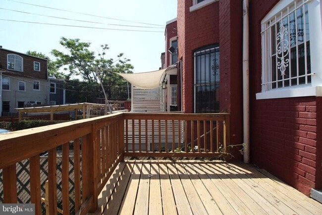 Building Photo - 138 Randolph Pl NW