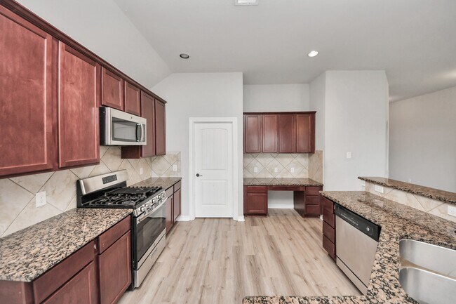 Building Photo - 2310 Brett Ct