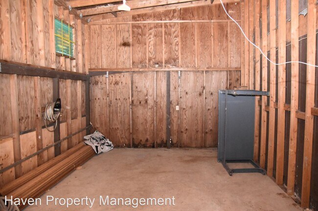 Building Photo - 3 br, 2 bath House - 1731 S 42nd St