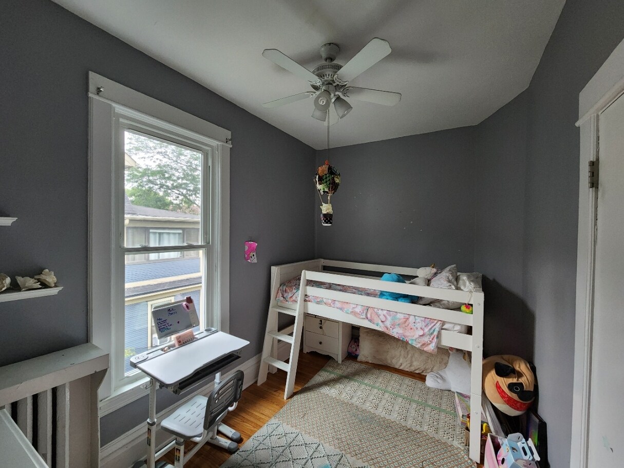 Building Photo - 316 S Grove Ave