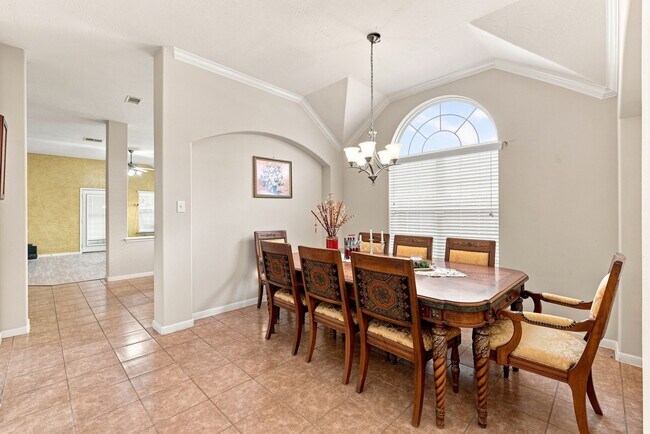 Building Photo - 8306 Calico Canyon Dr