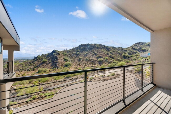 Building Photo - 6975 North 39th Pl