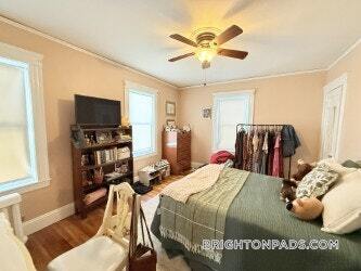 Building Photo - 81 Cresthill Rd