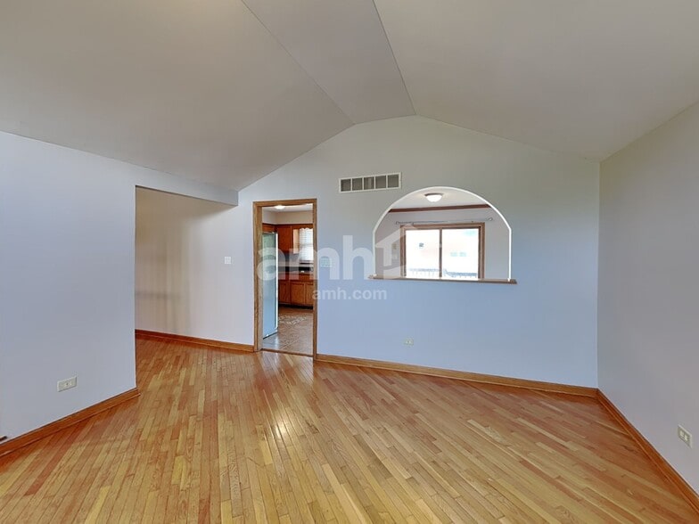 Building Photo - 6511 Goldhaber Ln