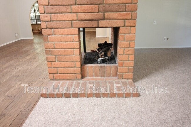 Building Photo - 25433 Plaza Escovar