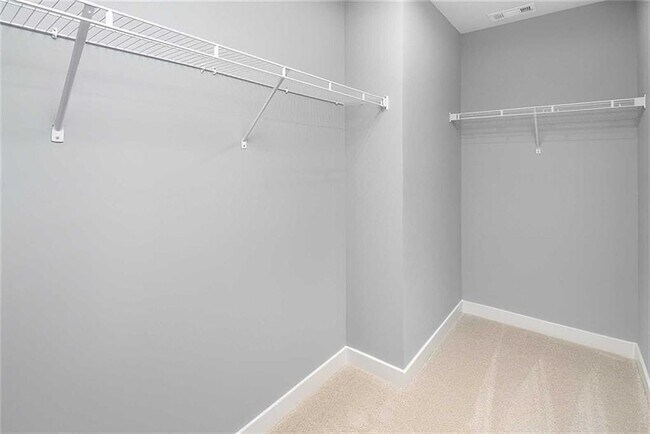 Building Photo - 150 Oakleigh Dr