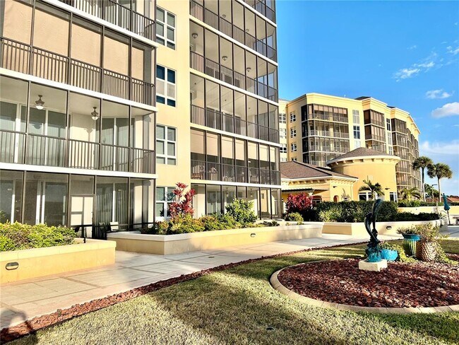 Building Photo - 3321 Sunset Key Cir