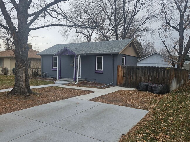 Building Photo - Cozy 1 bed/1 bath near the heart of Englewood