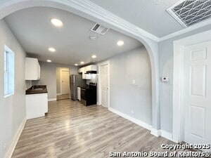 Building Photo - 134 Arizona
