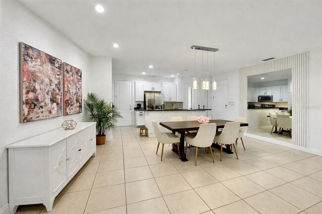 Building Photo - 8458 Kelsall Dr