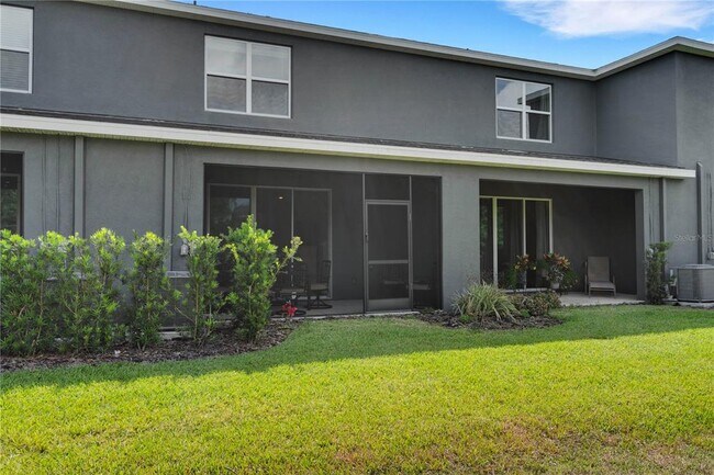 Building Photo - 8649 Daydream St