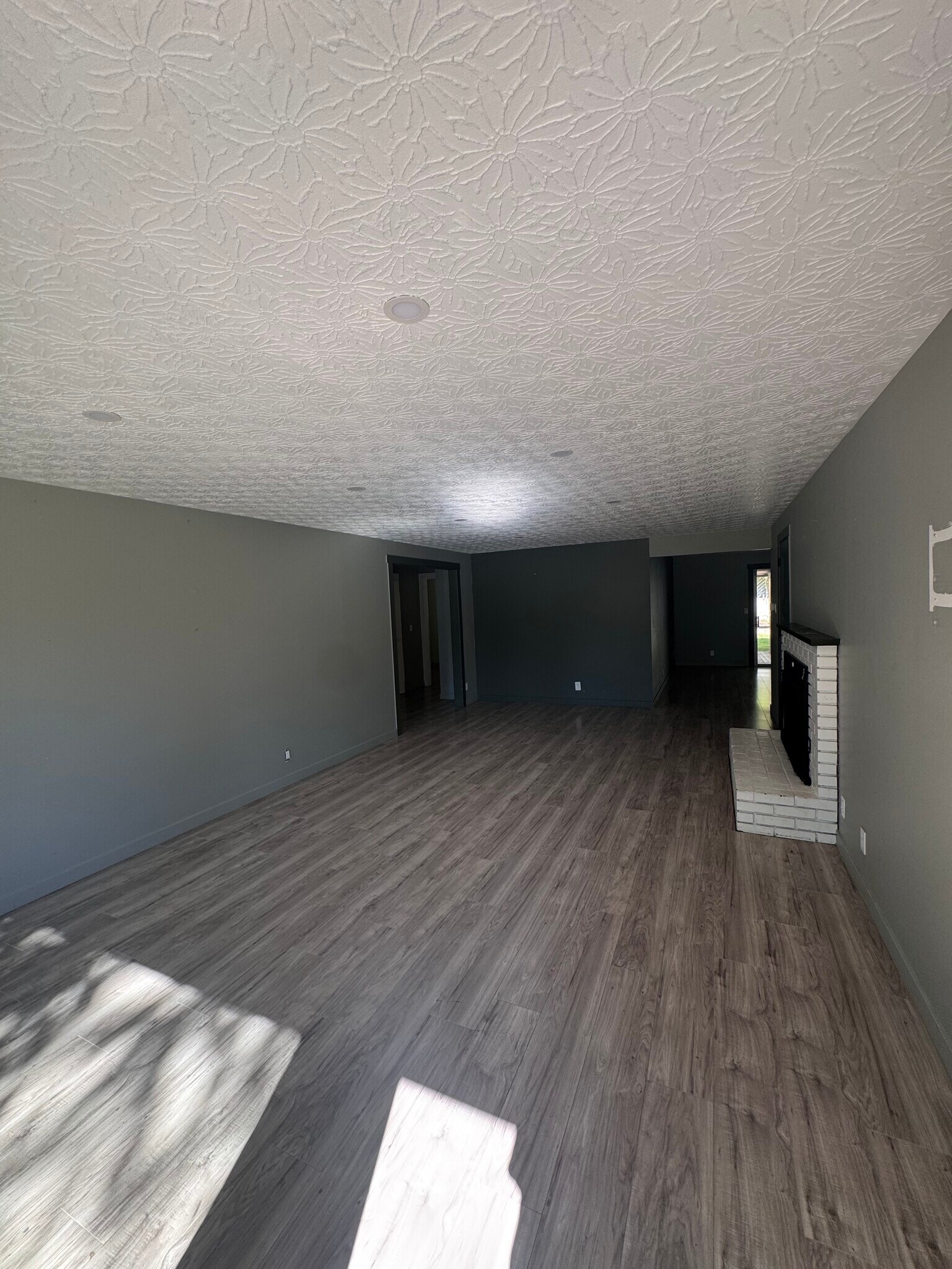 Building Photo - 1805 SE Anspach St