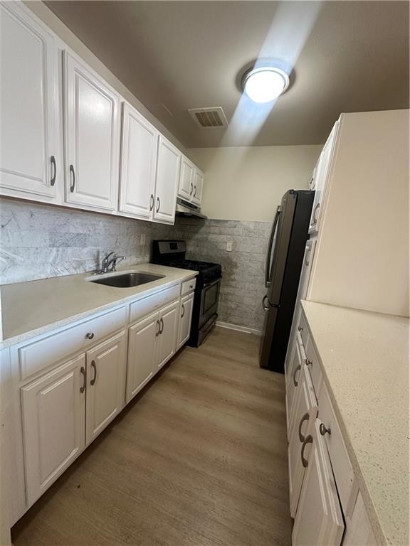 Building Photo - 2338 Dean St