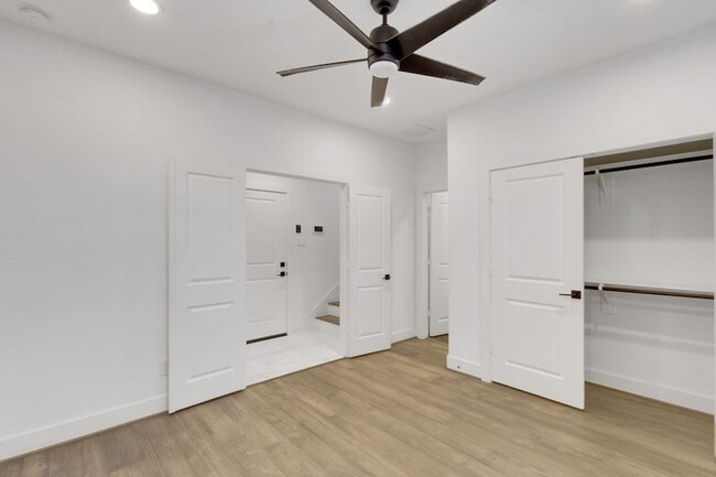 Building Photo - 1526 Chestnut St