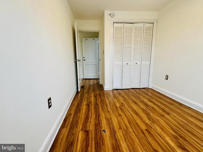 Building Photo - 4118 Buena Vista Ave