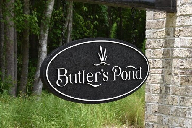 Building Photo - 4326 Beautiful Pond Pk