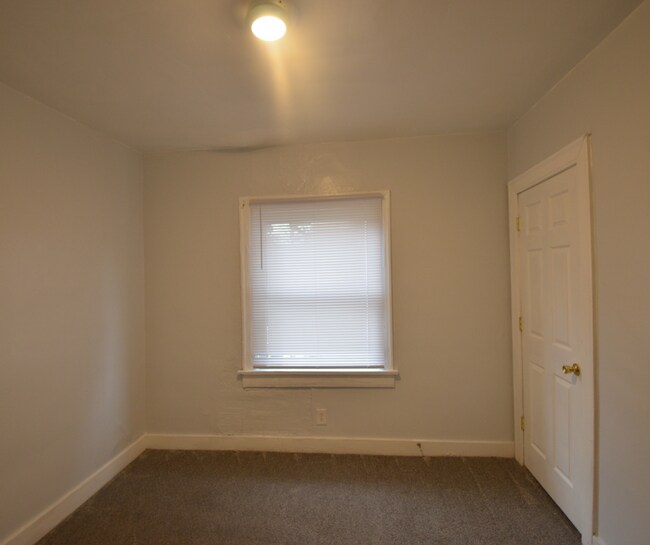 Building Photo - 1120 Lexington Ave