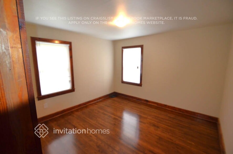 Building Photo - 1501 McCormick Ave