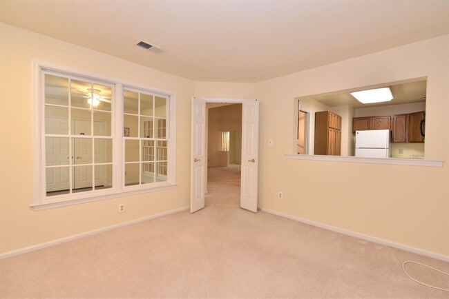 Building Photo - Big and Beautiful 2 Bedroom, 2 Full Bathroom, North Bethesda Condo!