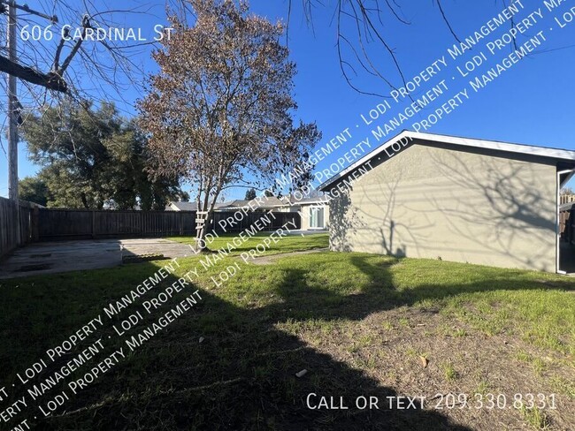 Building Photo - Remodeled 3 Bedroom Home