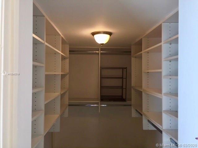 Building Photo - 2201 S Ocean Dr