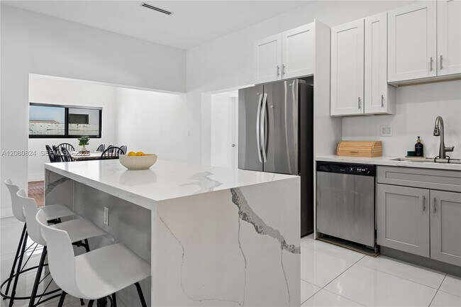 Building Photo - 4280 SW 13th Terrace