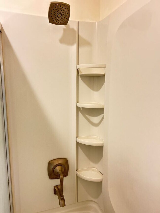 Building Photo - Charming Condo Near Monterey Coast