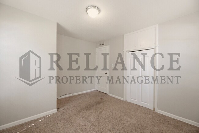 Building Photo - 1126 Silverdale Ct