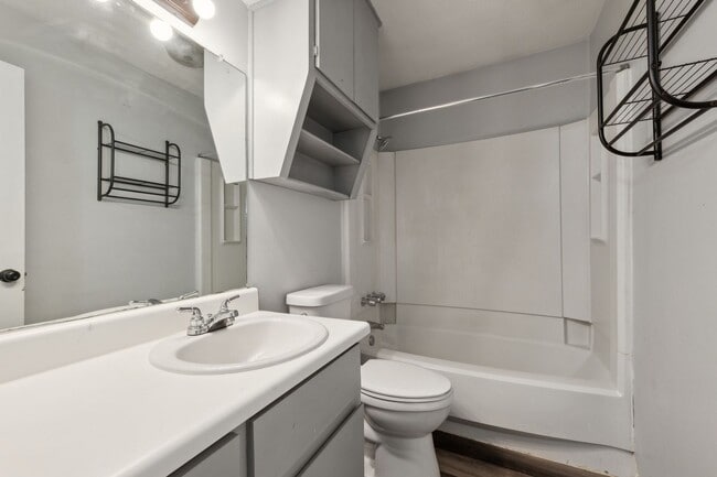 Building Photo - Charming 2BR Condo in Waco