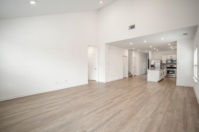 Building Photo - 4903 Chestnut Valley Ln