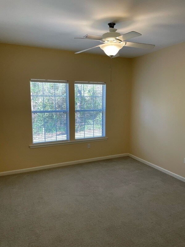 Building Photo - 1325 Stone Rd