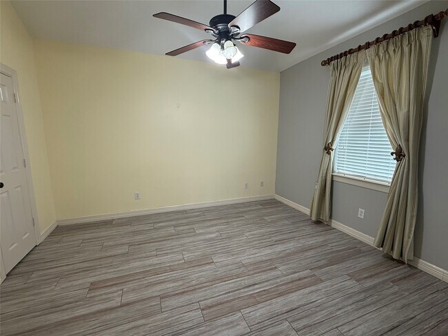 Building Photo - 3907 MOVADO Ct
