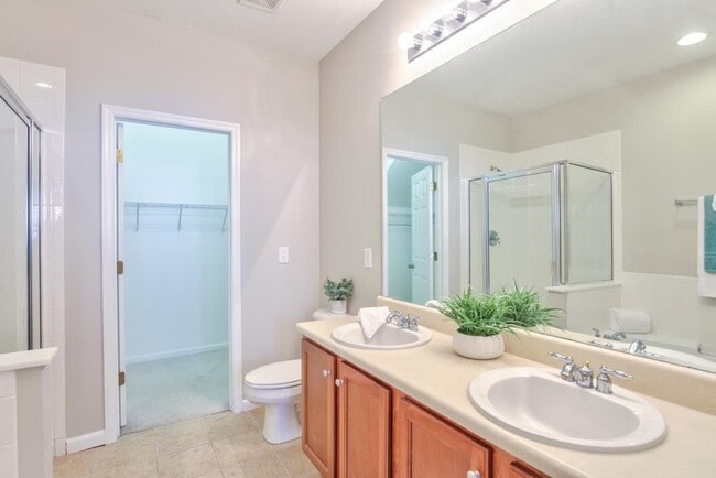 Building Photo - 4150 Four Oaks Blvd