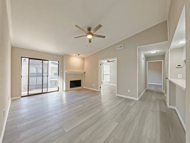 Building Photo - 8100 Cambridge St