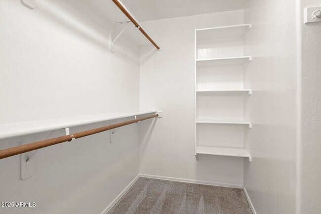 Building Photo - 3297 E Warbler Rd