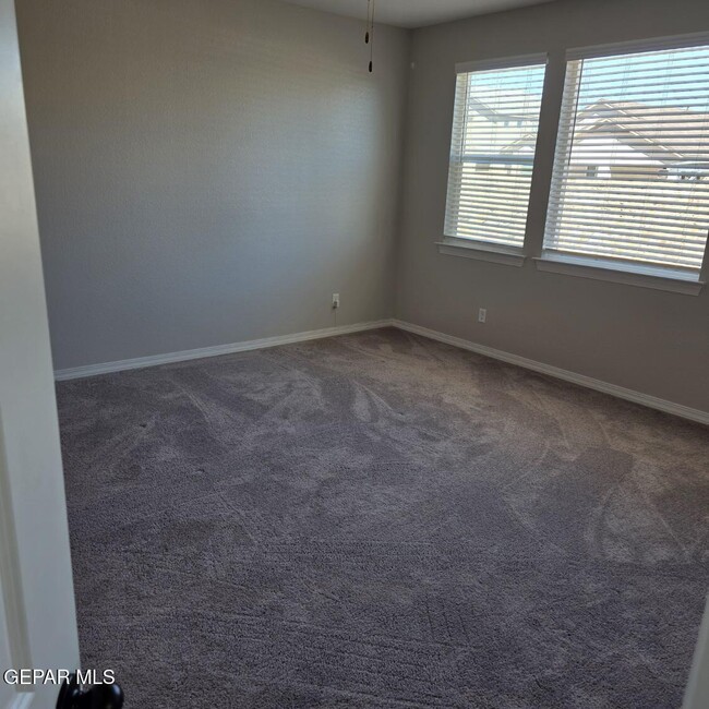 Building Photo - 1804 Ritzy Lou Pl