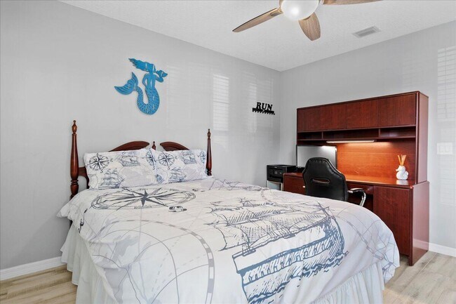 Building Photo - 2379 Treasure Isle Dr